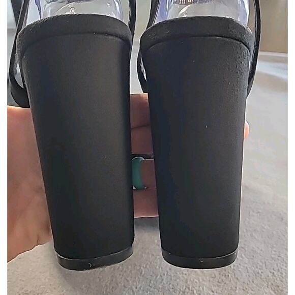 Black Chunky Heels – Women’s 9M –Ankle Strap Sandals – Goth Festival GUC - Picture 7 of 11